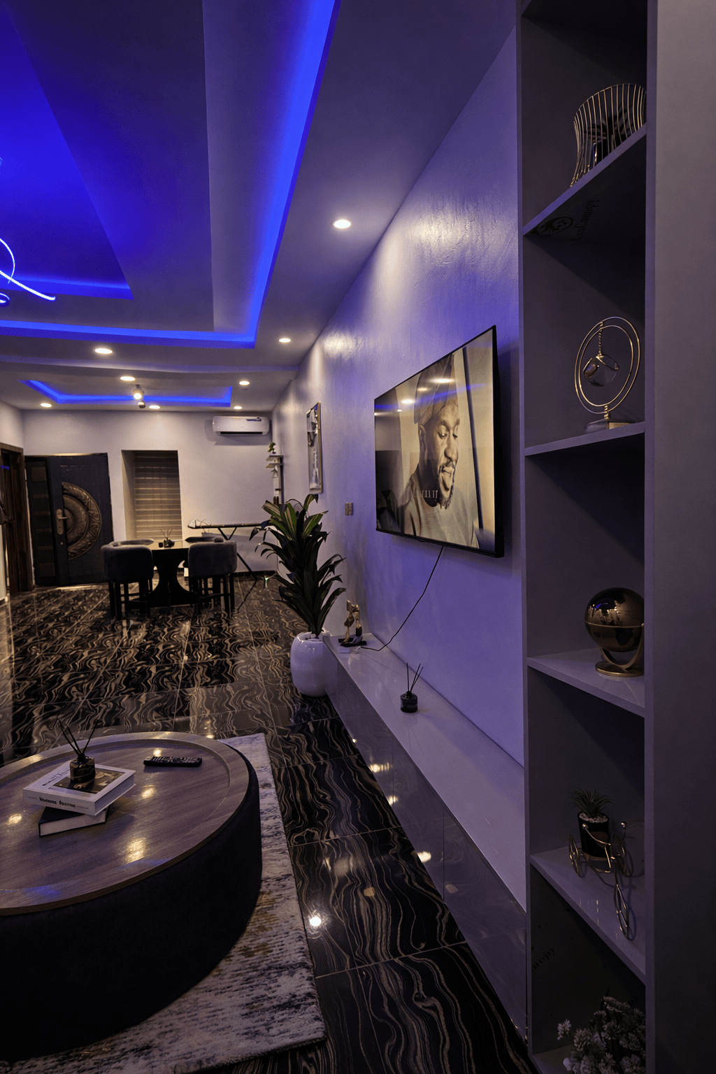 Ojel Homes spacious sitting room